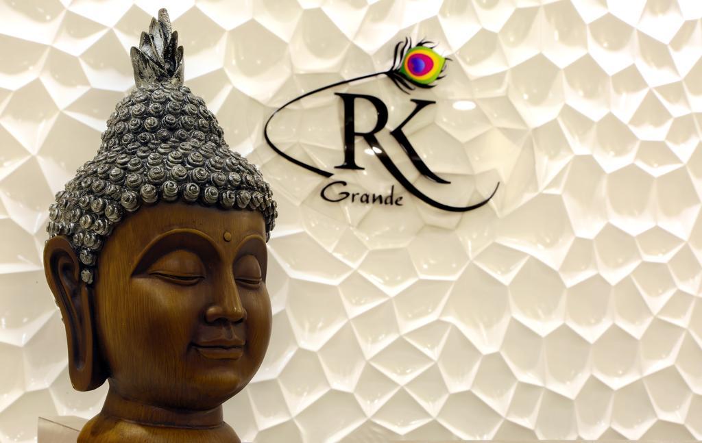 Hotel Rk Grande ルディヤーナー エクステリア 写真