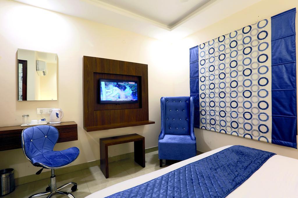 Hotel Rk Grande ルディヤーナー 部屋 写真