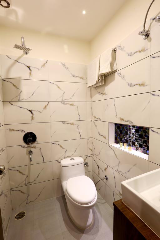 Hotel Rk Grande ルディヤーナー エクステリア 写真